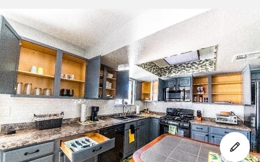 هينديرسون Comfortable Las Vegas Home Away From Home المظهر الخارجي الصورة