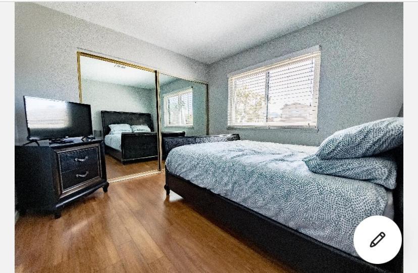 هينديرسون Comfortable Las Vegas Home Away From Home المظهر الخارجي الصورة
